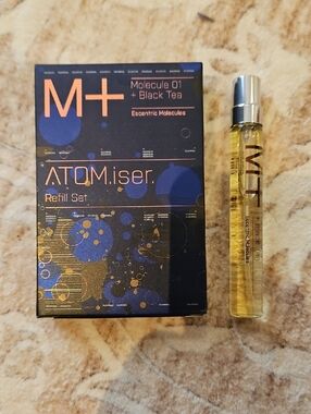 Escentric Molecules 01+Black Tea  Atom Refill 1×8.5ml